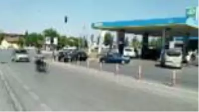 Engelli görünümlü dilenci jandarmaya yakalandı Engelli görünümlü dilenci jandarmaya yakalandı