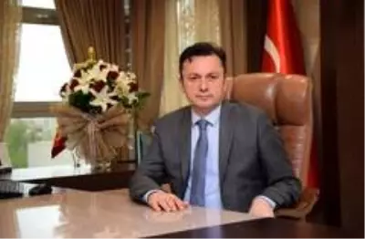 ESOGÜ Rektörü Prof. Dr. Şenocak'tan Kurban Bayramı mesajı ESOGÜ Rektörü Prof. Dr. Şenocak'tan Kurban Bayramı mesajı