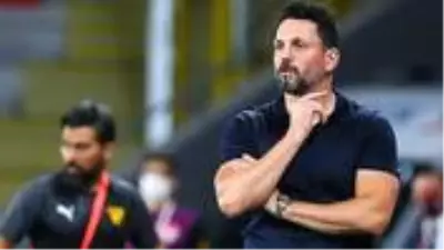 Fenerbahçe ile anlaşan Erol Bulut, iki yardımcısını beraberinde getiriyor Fenerbahçe ile anlaşan Erol Bulut, iki yardımcısını beraberinde getiriyor