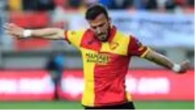 Göztepe'nin vazgeçilmezi Berkan Emir! 30 maç, 2 bin 695 dakika... Göztepe'nin vazgeçilmezi Berkan Emir! 30 maç, 2 bin 695 dakika...
