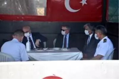 İçişleri Bakan Yardımcısı İnce, trafik denetimine katıldı İçişleri Bakan Yardımcısı İnce, trafik denetimine katıldı
