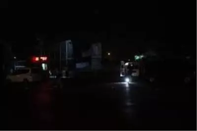 iki grup arasında bıçaklı ve silahlı kavga: 1'i ağır 6 yaralı iki grup arasında bıçaklı ve silahlı kavga: 1'i ağır 6 yaralı