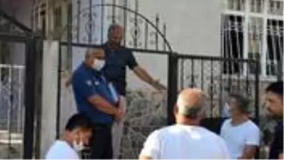 İnternetten tanıştığı kızla evinde görüşen 17 yaşındaki gencin başına gelmeyen kalmadı İnternetten tanıştığı kızla evinde görüşen 17 yaşındaki gencin başına gelmeyen kalmadı