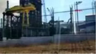 İzmir Aliağa'da otluk alanda yangın İzmir Aliağa'da otluk alanda yangın