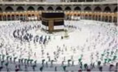 Kabe'nin örtüsü değiştirildi Kabe'nin örtüsü değiştirildi