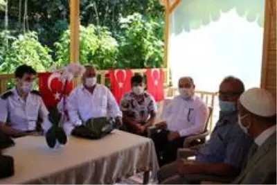 Kaymakam Sağlam'dan, şehit yakınları ve gazilere bayram ziyareti Kaymakam Sağlam'dan, şehit yakınları ve gazilere bayram ziyareti