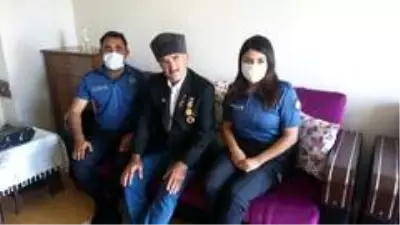 Kaymakam Sağlam'dan, şehit yakınları ve gazilere bayram ziyareti Kaymakam Sağlam'dan, şehit yakınları ve gazilere bayram ziyareti
