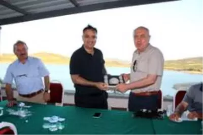 Son Dakika: Muhtarlardan Kaymakam Yavuz onuruna veda yemeği Son Dakika: Muhtarlardan Kaymakam Yavuz onuruna veda yemeği