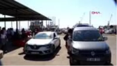 Tekirdağ'daki feribot iskelesinde araç yoğunluğu Tekirdağ'daki feribot iskelesinde araç yoğunluğu