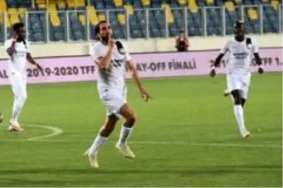 TFF 1. Lig Play-Off Finali: Adana Demirspor: 0 Fatih Karagümrük: 1 (İlk yarı)