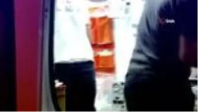 Üç günlük bebeği kamyonet kasasına bıraktılar Üç günlük bebeği kamyonet kasasına bıraktılar