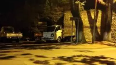 Üç günlük bebeği kamyonet kasasına bıraktılar Üç günlük bebeği kamyonet kasasına bıraktılar