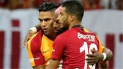 Younes Belhanda'nın Galatasaray ile yolları ayrılıyor Younes Belhanda'nın Galatasaray ile yolları ayrılıyor
