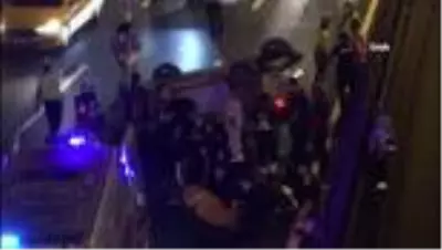 Son dakika haber... Zeytinburnu'nda 'makas atma' zincirleme kazayla bitti: 1'i ağır 4 yaralı Son dakika haber... Zeytinburnu'nda 'makas atma' zincirleme kazayla bitti: 1'i ağır 4 yaralı