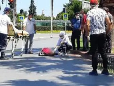 Alkol komasına giren şahıs hastaneye kaldırıldı Alkol komasına giren şahıs hastaneye kaldırıldı
