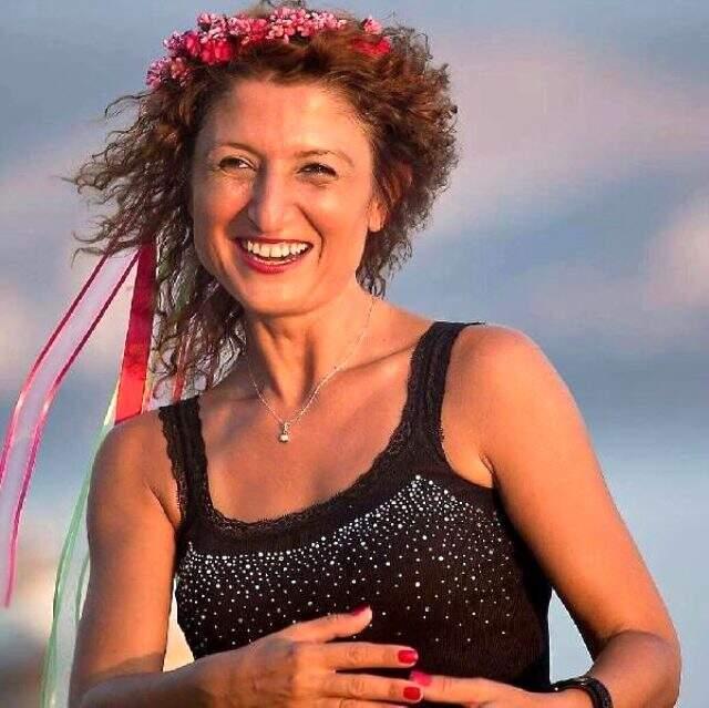 Annesini 50 yerinden bıçaklayan genç: 'Annemi bıçakladıktan sonra oturup ağladım' Annesini 50 yerinden bıçaklayan genç: 'Annemi bıçakladıktan sonra oturup ağladım'
