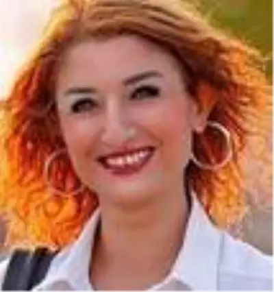 Annesini elli yerinden bıçaklayıp öldürdü Annesini elli yerinden bıçaklayıp öldürdü