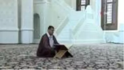 - Azerbaycan'da bayram namazı cemaatsiz kılındı - Azerbaycan'da bayram namazı cemaatsiz kılındı