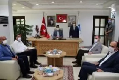 Bakan Kurum Akşehir'de incelemelerde bulundu Bakan Kurum Akşehir'de incelemelerde bulundu
