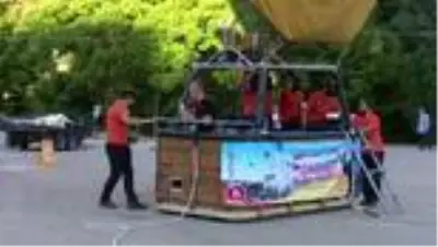 Başkentte sıcak hava balonuyla bayram coşkusu