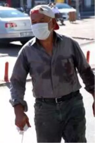 Kurban Bayramı'nın ilk gününde hastaneler acemi kasaplarla doldu! Şimdiye kadar 5282 kişi yaralandı Kurban Bayramı'nın ilk gününde hastaneler acemi kasaplarla doldu! Şimdiye kadar 5282 kişi yaralandı
