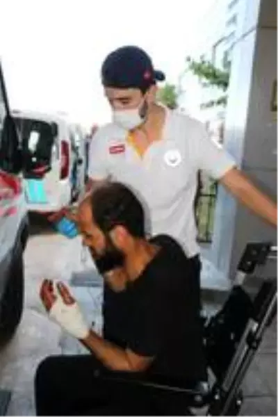 Kurban Bayramı'nın ilk gününde hastaneler acemi kasaplarla doldu! Şimdiye kadar 5282 kişi yaralandı Kurban Bayramı'nın ilk gününde hastaneler acemi kasaplarla doldu! Şimdiye kadar 5282 kişi yaralandı