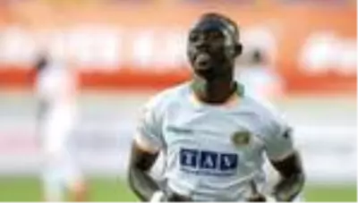 Beşiktaş, Alanyaspor'un golcüsü Papiss Cisse ile imza aşamasına geldi Beşiktaş, Alanyaspor'un golcüsü Papiss Cisse ile imza aşamasına geldi