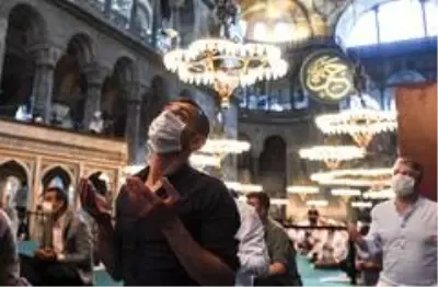 Diyanet İşleri Başkanı Erbaş, Ayasofya-i Kebir Cami-i Şerifi'nde bayram hutbesi irad etti Diyanet İşleri Başkanı Erbaş, Ayasofya-i Kebir Cami-i Şerifi'nde bayram hutbesi irad etti