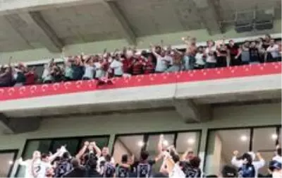 Fatih Karagümrük kupasına kavuştu Fatih Karagümrük kupasına kavuştu