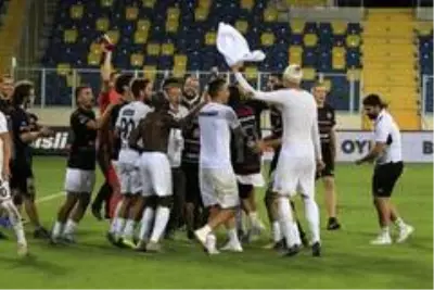 Fatih Karagümrük kupasına kavuştu Fatih Karagümrük kupasına kavuştu
