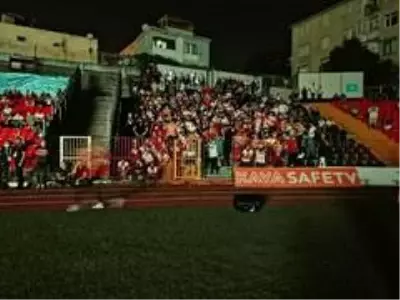 Fatih Karagümrük taraftarından Süper Lig coşkusu Fatih Karagümrük taraftarından Süper Lig coşkusu