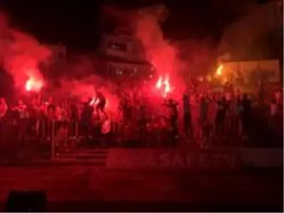 Fatih Karagümrük taraftarından Süper Lig coşkusu Fatih Karagümrük taraftarından Süper Lig coşkusu