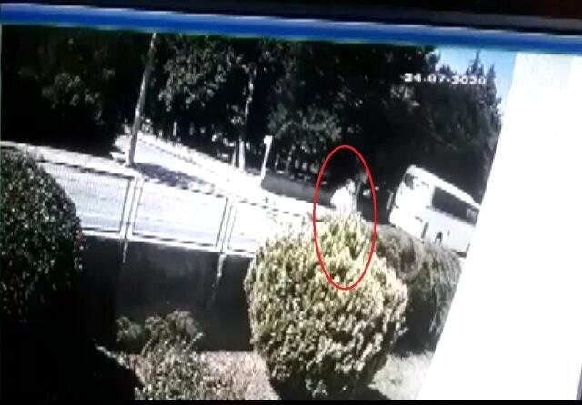 Genç kızlara kabus yaşatıyordu, polis ekiplerince yakalandı Genç kızlara kabus yaşatıyordu, polis ekiplerince yakalandı