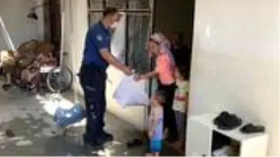 Her Kurban Bayramı öncesi ihtiyaç sahiplerine et dağıtıyor ama kimse onu tanımıyor Her Kurban Bayramı öncesi ihtiyaç sahiplerine et dağıtıyor ama kimse onu tanımıyor