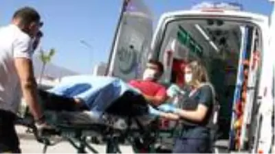 İstanbul'da Kurban Bayramı'nın ilk gününde 1153 acemi kasap, kurban kesmeye çalışırken yaralandı İstanbul'da Kurban Bayramı'nın ilk gününde 1153 acemi kasap, kurban kesmeye çalışırken yaralandı