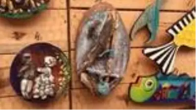 Kaleiçi esnafı, taş ve ağaç parçalarını sanat eserine dönüştürüyor Kaleiçi esnafı, taş ve ağaç parçalarını sanat eserine dönüştürüyor