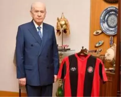 MHP Genel Başkanı Bahçeli sosyal medya suskunluğunu bozdu MHP Genel Başkanı Bahçeli sosyal medya suskunluğunu bozdu