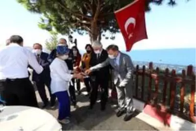 Son dakika güncel: Pandemi kurallarına uygun bayramlaşma Son dakika güncel: Pandemi kurallarına uygun bayramlaşma