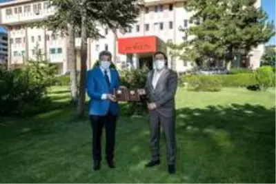 Vali Bilmez şehit aileleri dernek başkanlarıyla buluştu Vali Bilmez şehit aileleri dernek başkanlarıyla buluştu