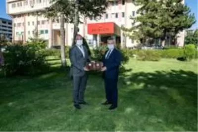 Vali Bilmez şehit aileleri dernek başkanlarıyla buluştu Vali Bilmez şehit aileleri dernek başkanlarıyla buluştu