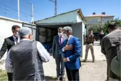 Vali Bilmez ve Eşi Meral Bilmez, şehit ailelerini ziyaret etti Vali Bilmez ve Eşi Meral Bilmez, şehit ailelerini ziyaret etti