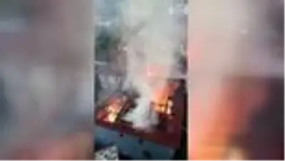 Yangın sonucu 2 ev kullanılamaz hale geldi Yangın sonucu 2 ev kullanılamaz hale geldi