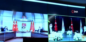 AK Parti'de partilerle bayramlaşma video konferans yöntemiyle yapıldı