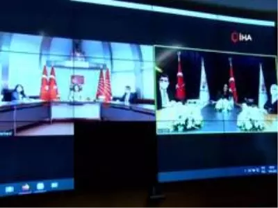 AK Parti'de partilerle bayramlaşma video konferans yöntemiyle yapıldı AK Parti'de partilerle bayramlaşma video konferans yöntemiyle yapıldı