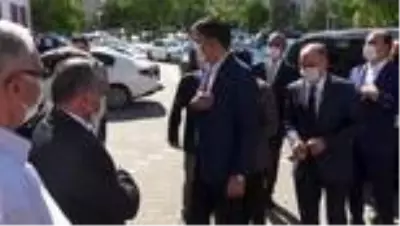 Bakan Kurum, Seydişehir'de incelemelerde bulundu Bakan Kurum, Seydişehir'de incelemelerde bulundu