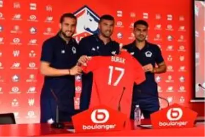 Burak Yılmaz: 'Önce kendimi sonra da bana güvenenleri mahcup etmek istemiyorum' Burak Yılmaz: 'Önce kendimi sonra da bana güvenenleri mahcup etmek istemiyorum'