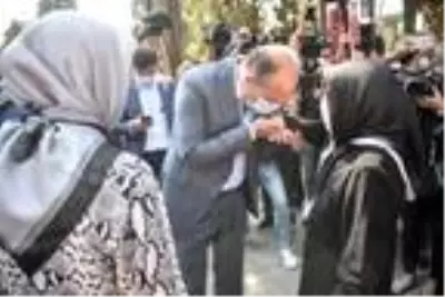 İstanbul Emniyet Müdürü Aktaş Polis Şehitliği'ni ziyaret etti İstanbul Emniyet Müdürü Aktaş Polis Şehitliği'ni ziyaret etti