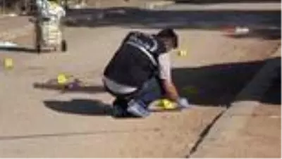 Karısıyla kaçan kuzenini parkta öldürdü Karısıyla kaçan kuzenini parkta öldürdü