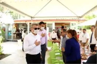 Kaş'ta protokol bayramlaştı Kaş'ta protokol bayramlaştı