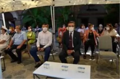 Kuşadası'nda resmi bayramlaşma Kervansaray'da yapıldı Kuşadası'nda resmi bayramlaşma Kervansaray'da yapıldı